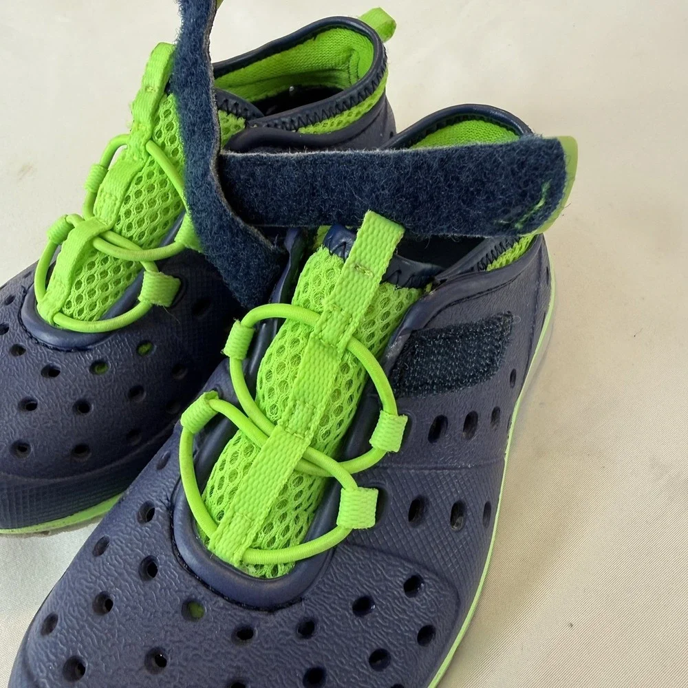 London Fog Mud Puppies Water Shoes Toddler Size 9 Slip On
